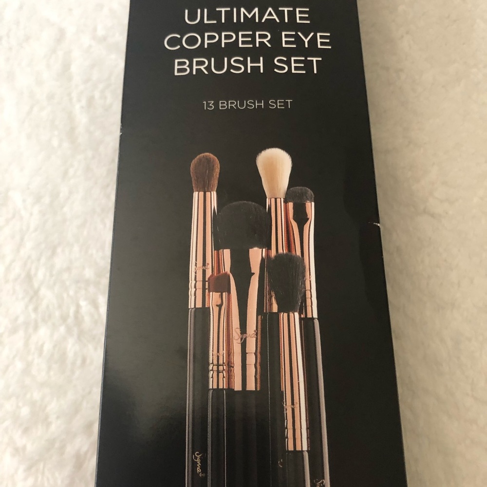 Sigma copper eye brush set